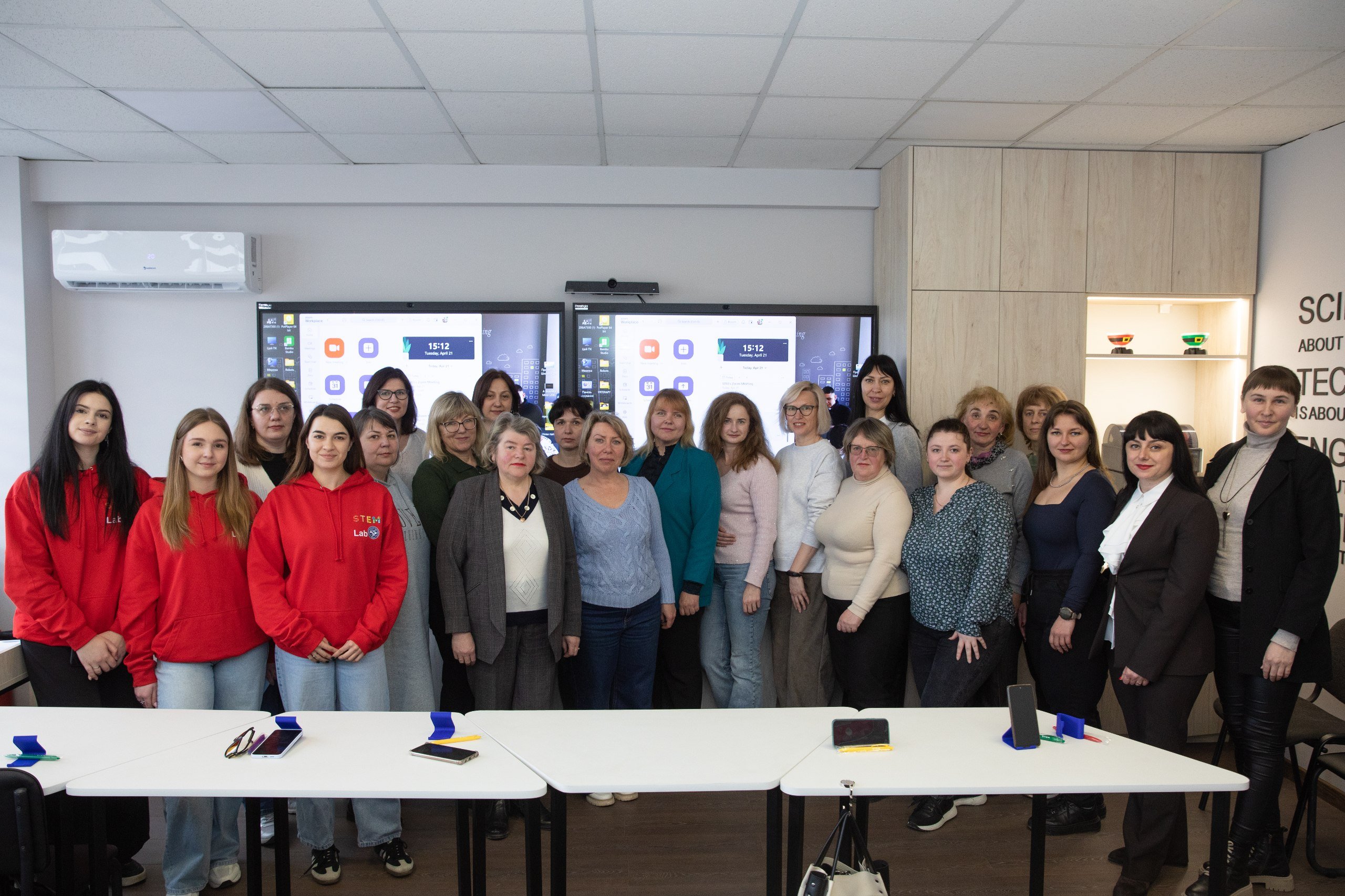 STEM-тиждень в ЗУНУ: T–TECHNOLOGY DAY «Технології майбутнього» – європейський досвід інновацій